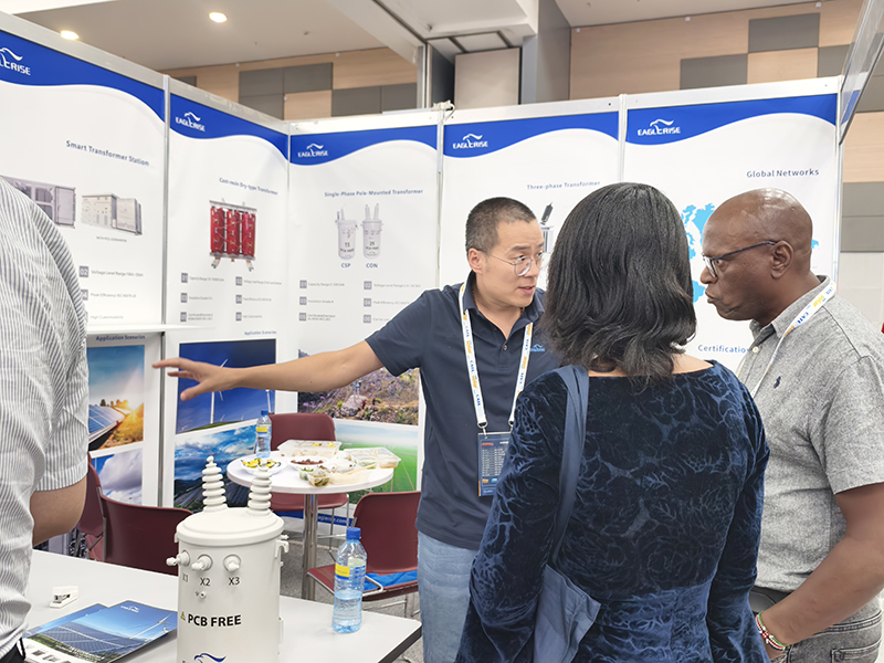 Eaglerise présente ses produits au Salon kényan de l'énergie solaire et du stockage